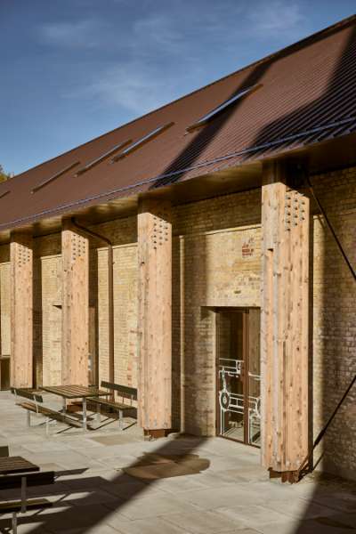 Ældre bygning får ny ”skal” i Dalum Papirfabrik, Dalum Papirfabrik, Dalumvej 116, 5250 Odense